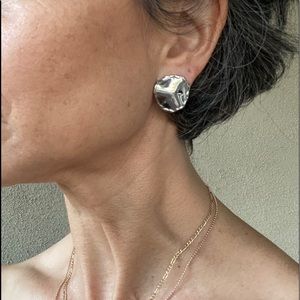 Vintage silvertone bent circles post earrings